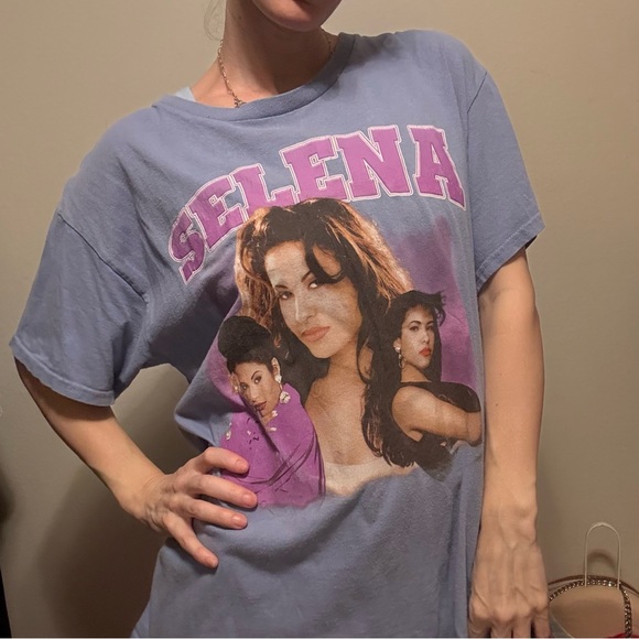 Selena Lavender Graphic Tee all Cotton - Picture 5 of 5